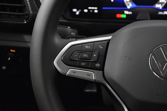 Volkswagen T-Cross 8 of 17