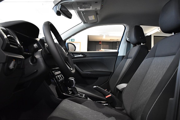 Volkswagen T-Cross 10 of 17