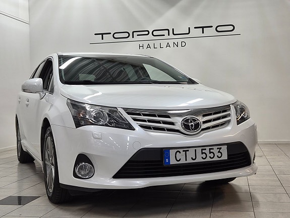 Toyota Avensis 3 of 5