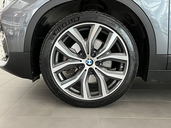BMW X2 4 of 5