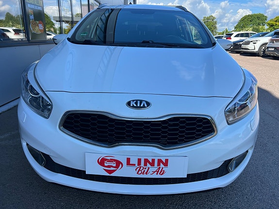 Kia Ceed 2 of 24