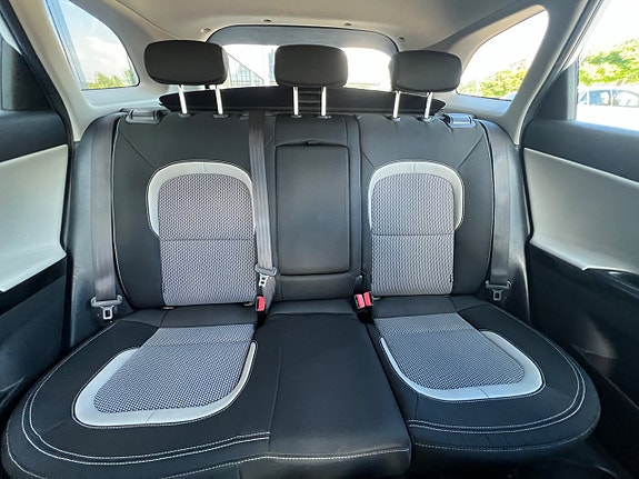 Kia Ceed 14 of 24