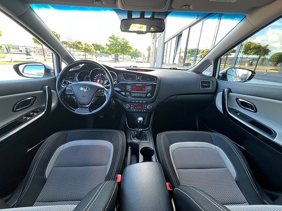 Kia Ceed 9 of 24