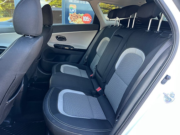 Kia Ceed 10 of 24