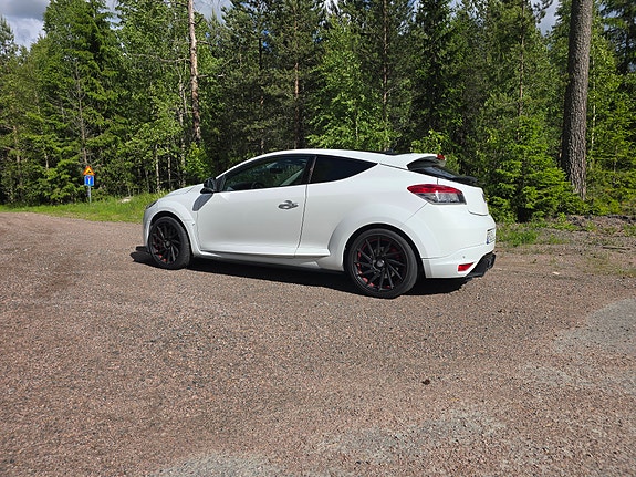 Renault Megane III 2 of 5