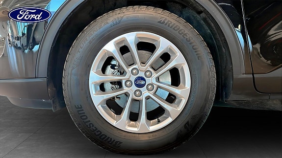 Ford Kuga 9 of 9