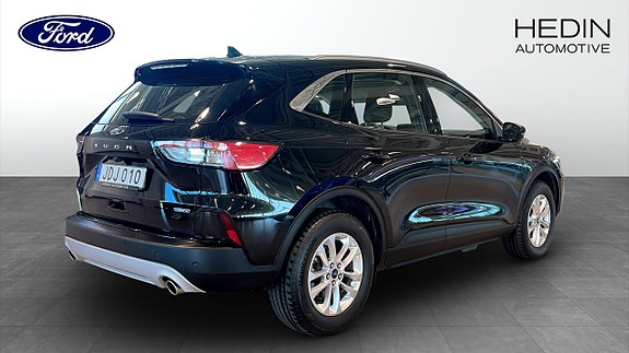 Ford Kuga 2 of 5