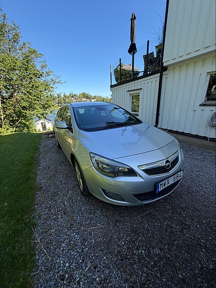 Opel Astra 3 of 5