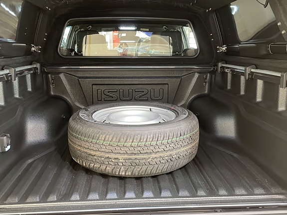 Isuzu D-max 4 of 24