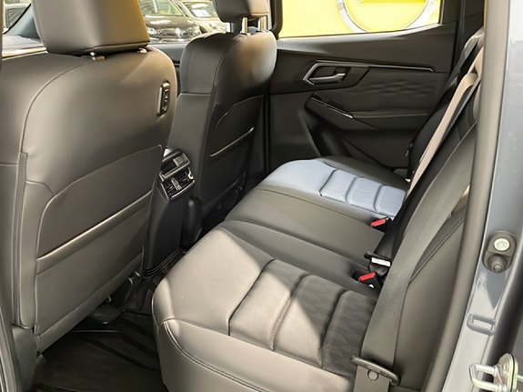 Isuzu D-max 7 of 24