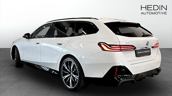 BMW i5 2 of 5