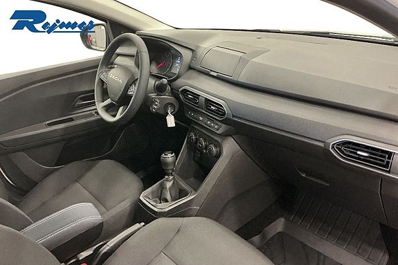 Dacia Sandero 11 of 18