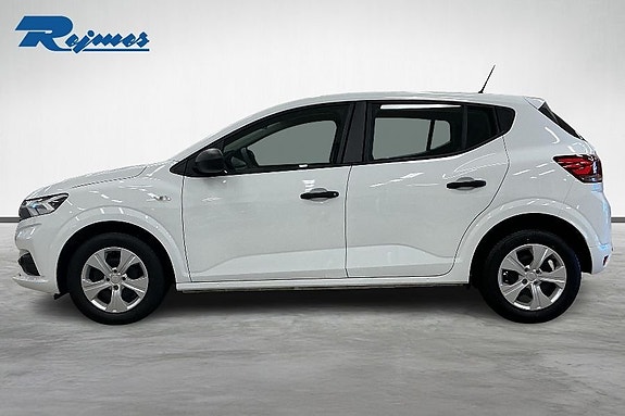 Dacia Sandero 3 of 18