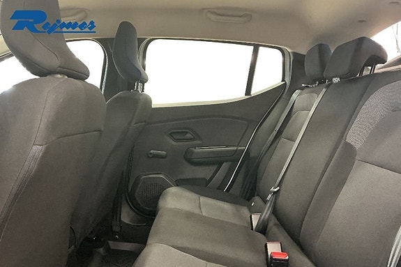 Dacia Sandero 12 of 18