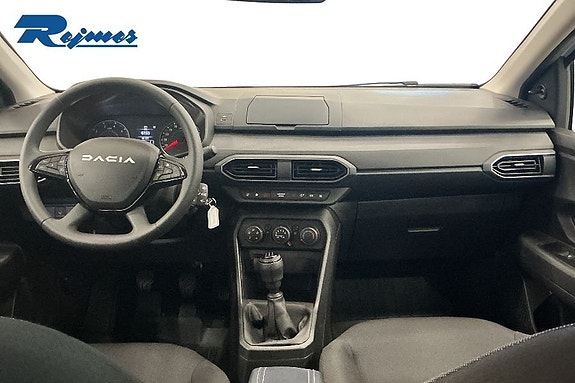 Dacia Sandero 7 of 18