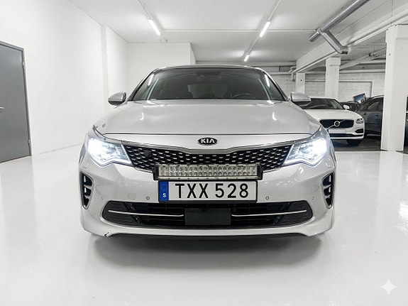 Kia Optima 6 of 11