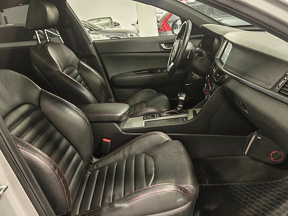 Kia Optima 9 of 11