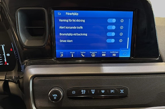 Ford Transit Courier 19 of 21