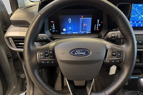 Ford Transit Courier 12 of 21