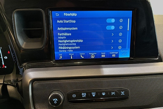 Ford Transit Courier 17 of 21