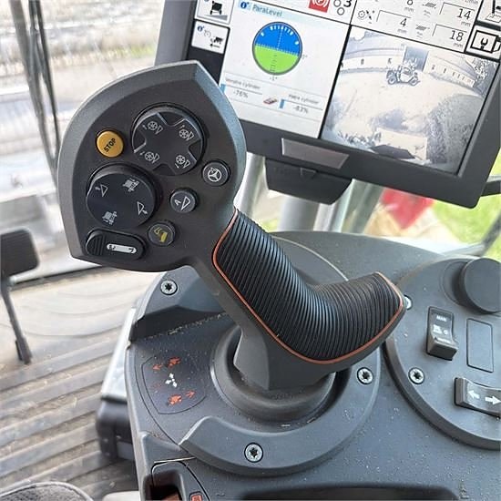 Fendt 6335 C PL - Video! - 25 feet Fendt skærebord/header in 16 of 30