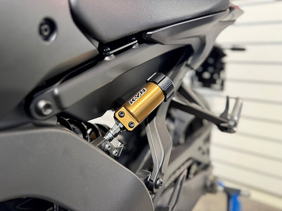 Yamaha R9 sporthojen alla pratar om 4 of 7