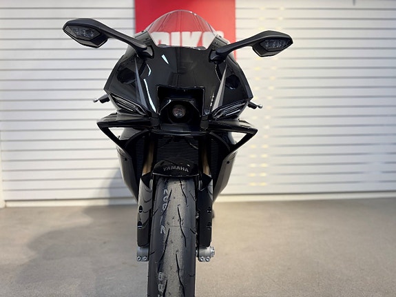 Yamaha R9 sporthojen alla pratar om 2 of 7