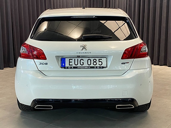 Peugeot 308 2 of 5
