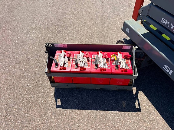 SkyJack SJ III 3219 7 of 12