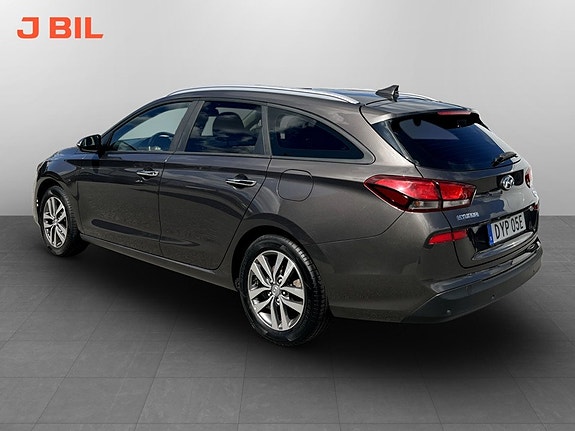 Hyundai i30 3 of 17
