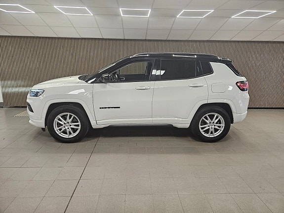 Jeep Compass 3 of 5