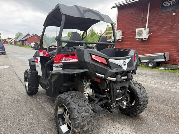 Cfmoto zforce 800 4 of 5