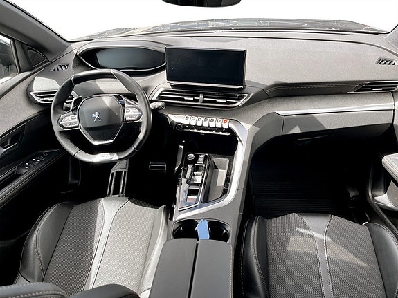 Peugeot 5008 6 of 17