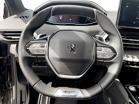 Peugeot 5008 7 of 17