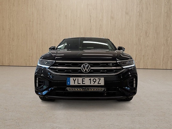 Volkswagen T-Roc 10 of 11