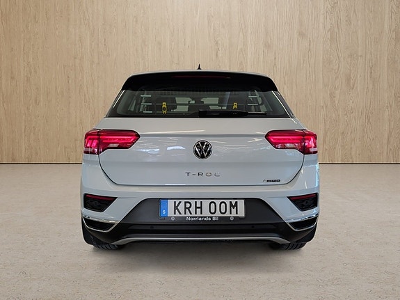 Volkswagen T-Roc 7 of 11