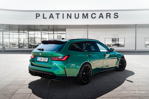 BMW M3 2 of 5