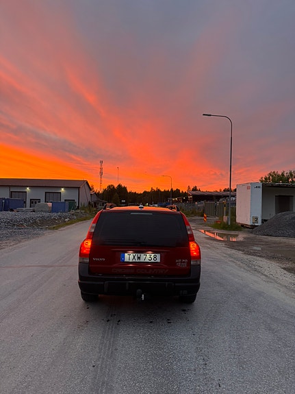 Volvo XC70 3 of 8