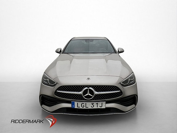 Mercedes-Benz C200 2 of 5