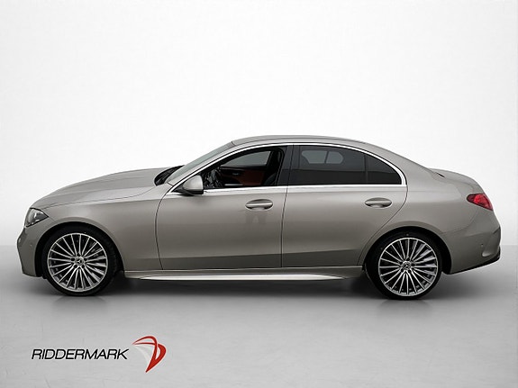 Mercedes-Benz C200 4 of 5