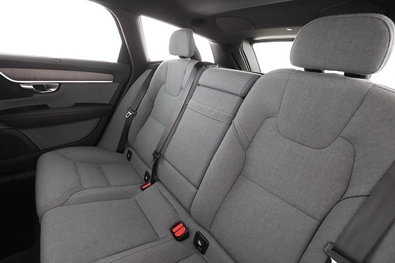 Volvo V90 Cross Country 15 of 30
