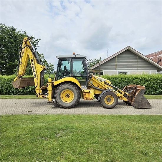 New Holland LB110 B-4PS - 4WD 2 of 5