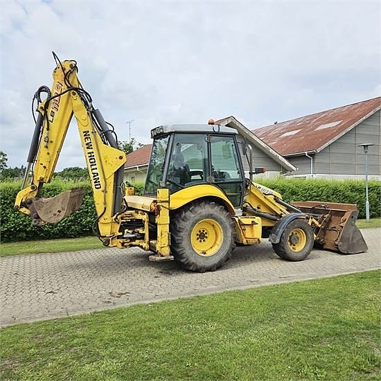 New Holland LB110 B-4PS - 4WD 3 of 5