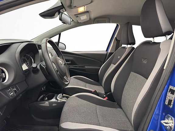 Toyota Yaris 15 of 29