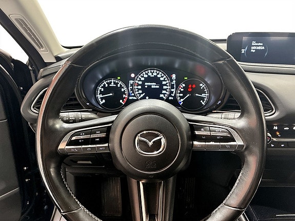 Mazda CX-30 7 of 15