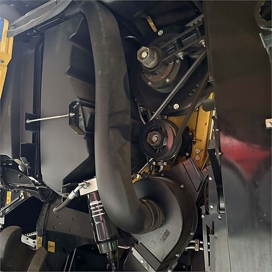 New Holland CR 9.80 - Video! - 35" Header - 4x4 - rapsknive 18 of 30