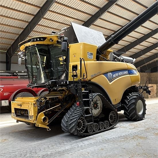 New Holland CR 9.80 - Video! - 35" Header - 4x4 - rapsknive 4 of 30