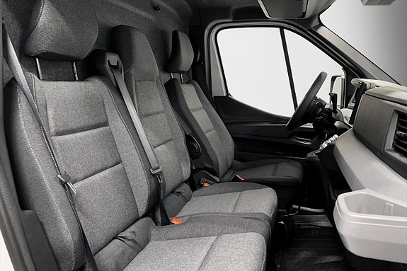 Nissan Interstar 7 of 19