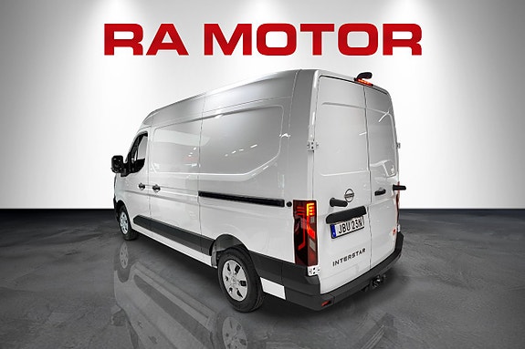 Nissan Interstar 3 of 5