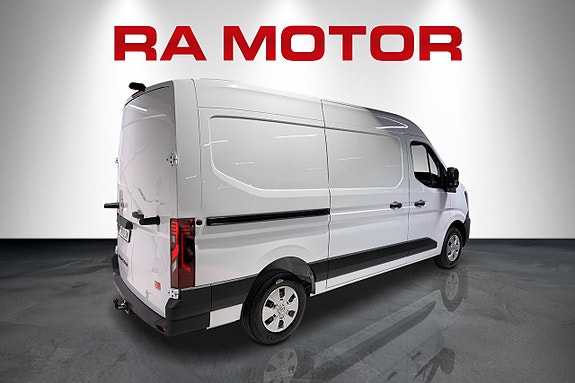 Nissan Interstar 5 of 5